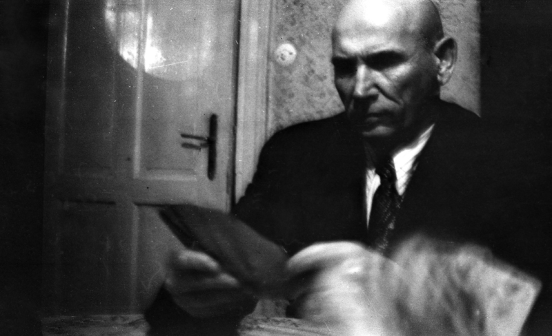 Facet, który się nazywał Boćkowski i do nich przychodził w znajomych.